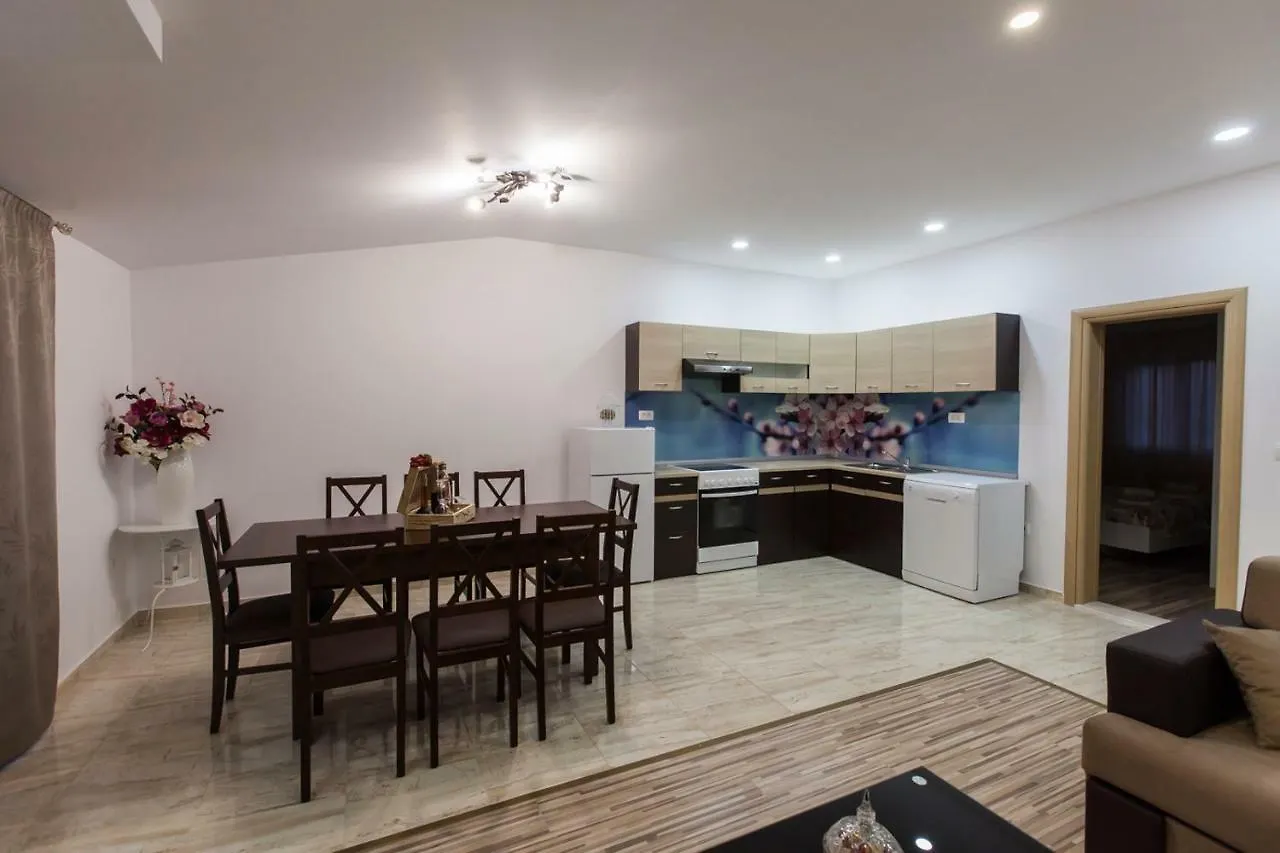 Apartment Dalmatia Kaštela