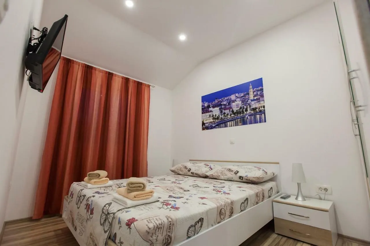 Apartment Dalmatia Kaštela